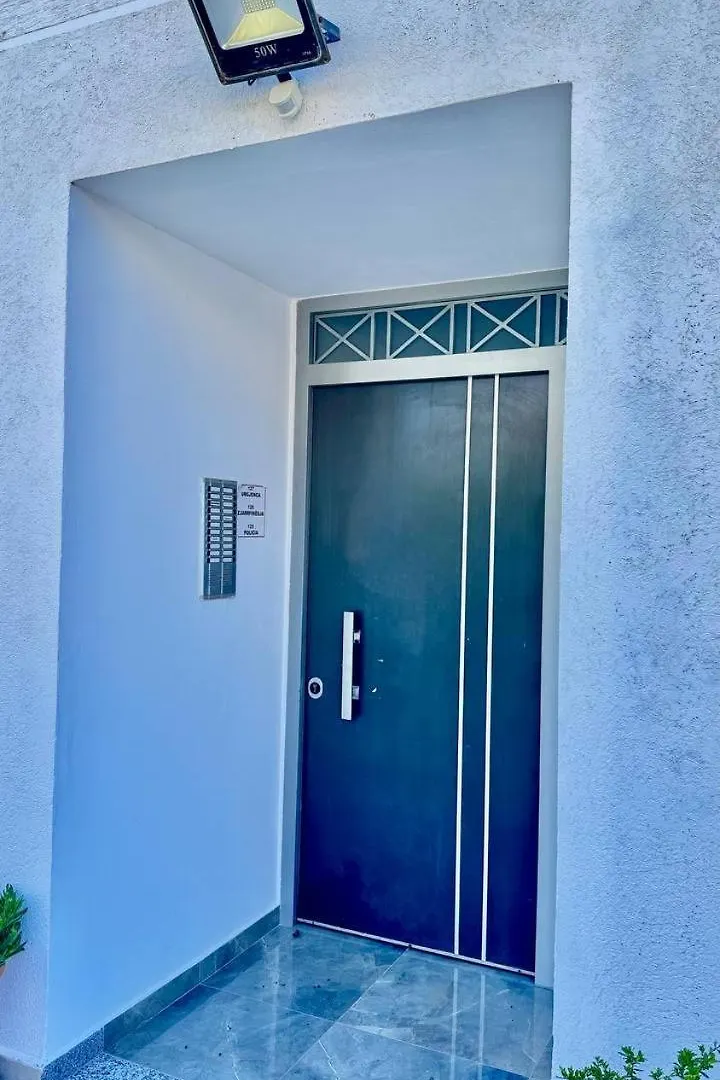 Blue Escape Sea View Apartment Sarandë 0*,