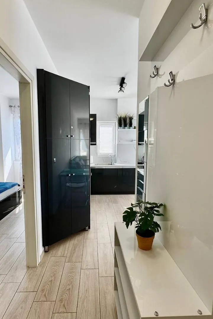 Blue Escape Sea View Apartment Sarandë